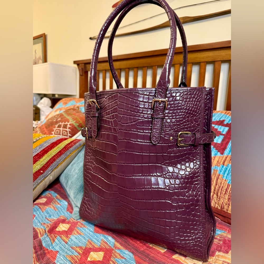 Kate Spade New York Embossed Leather Tote Bag Excellent Condition